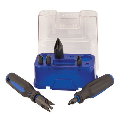 Frankford Arsenal Case Prep Essentials Kit tilbyr 2 håndtak, chamfer-verktøy, primer pocket uniformer/renser og crimp-fjerner, alt i en praktisk oppbevaringsboks.