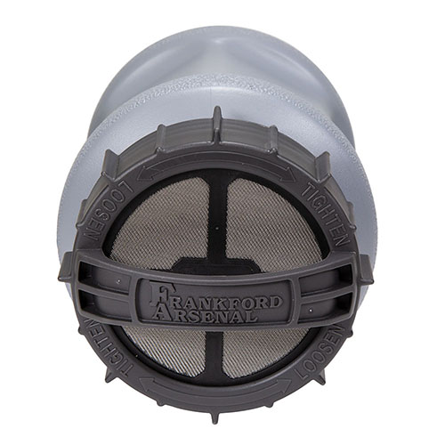 Frankford Arsenal Rotary Tumbler Straining Caps er robuste mesh-kapper som lar deg skylle messing og rustfritt media uten å miste pinner, tilgjengelig i praktisk 2-pakning.