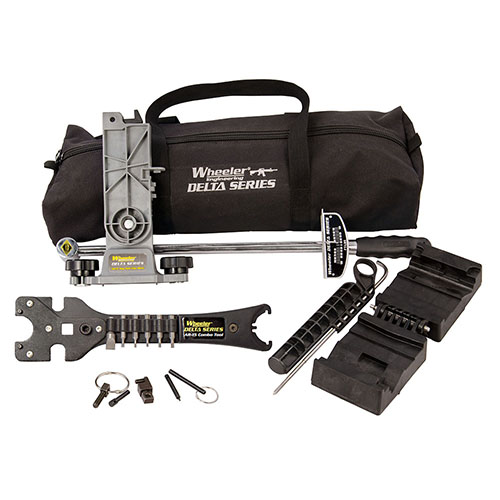 Wheeler Delta Series AR Armorers Essentials Kit inneholder alle nødvendige verktøy for å bygge, reparere og vedlikeholde AR-15/M16-rifler i en praktisk bæreveske.