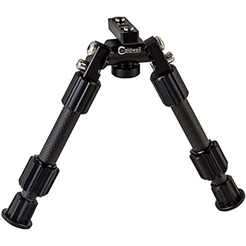 Oppnå maksimal presisjon med Caldwell Accumax Premium 9”-13” Bipod, med raskt utløselige karbonfiberben, gummiføtter, og enkel justering av vinkler.