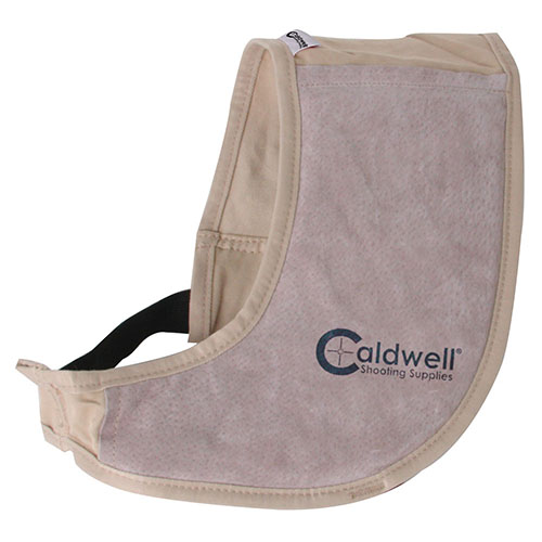 Caldwell Field Recoil Shield gir lett og effektiv beskyttelse mot rekyl, er ambidextrous og festes sikkert med justerbar hook and loop-lukking.