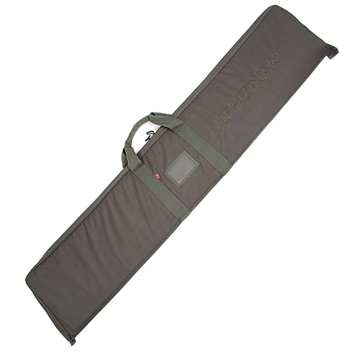 ULFHEDNAR Guncover er en allsidig 160 cm lang våpenkasse som også fungerer som skytematte, med lommer for rengjøringsstang, Molle-stropper og bæreseler.
