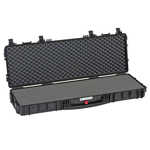 Explorer Cases Red 11413 B gir uovertruffen beskyttelse med vanntett design, sikkerhetslås, og tilpassbare oppbevaringsmuligheter for ditt utstyr.