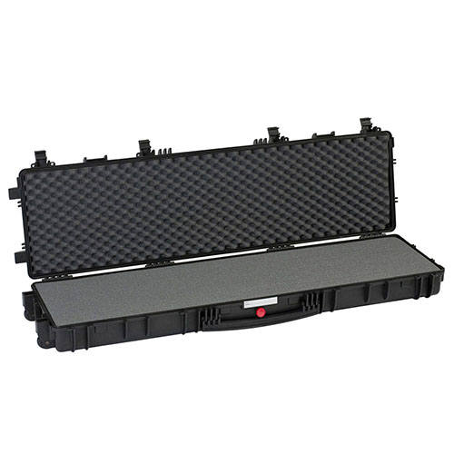 Explorer Cases Red 13513 tilbyr uovertruffen beskyttelse med vanntett design, korrosjonsfrie hengsler, og tilpassbare oppbevaringsmuligheter for ditt utstyr.