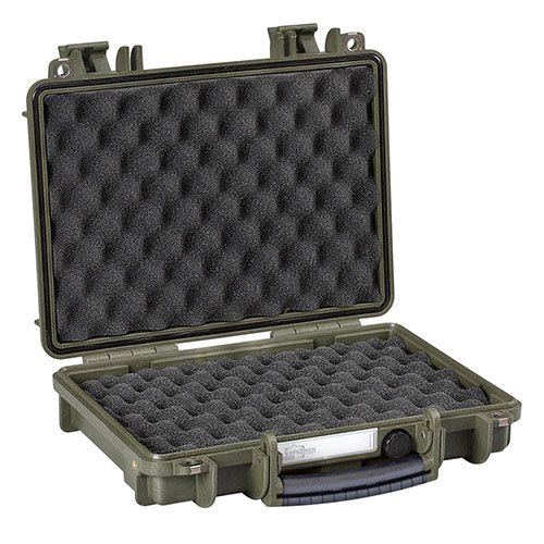 Explorer Cases 3005 GCV gir overlegen beskyttelse med vanntett design, korrosjonsfrie hengsler, og tilpassbare innsatser for sikker transport av våpen.
