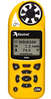 Kestrel 5500 Weather Meter gir presise målinger av værforhold, er robust, vanntett, har stor skjerm og kan kobles til smarttelefon for sanntidsdata.