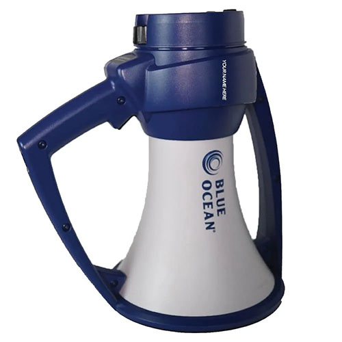Blue Ocean Rugged Megaphone er vanntett, flyter i vannet, og er ekstremt slitesterk og værbestandig, perfekt for militær, brannvesen og politi.