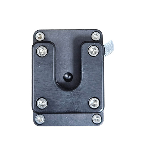 OBI Clamp Lock W/Locking gir sikker feste med justerbar låseheis, passer til ulike stropper og er kompatibel med MOLLE-systemer for maksimal fleksibilitet.