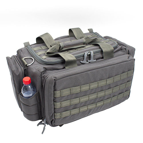 ULFHEDNAR Range Bag er en høykvalitets og romslig bag som er perfekt for transport av langvåpen og håndvåpen, med rikelig med oppbevaringsmuligheter.