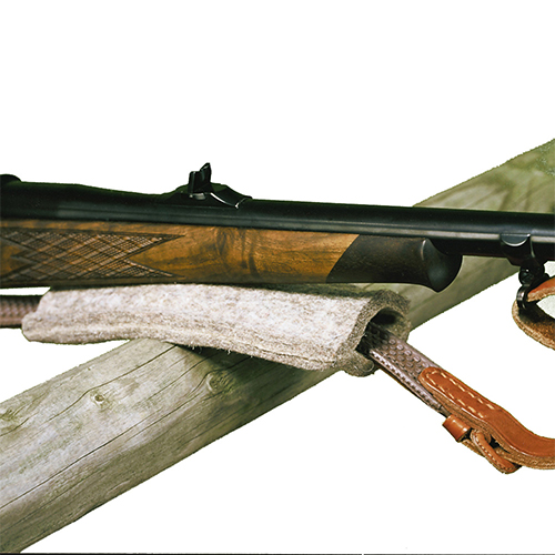 VFG Rifle rest i ullfilt beskytter våpenet ved skyting fra ulike overflater, og festes enkelt til rifleslynge med Velcro for praktisk bæring.