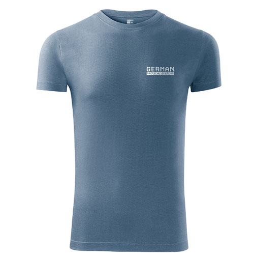 German Tactical Systems Everyday Warrior T-Shirt er laget av myk, slitesterk 100% bomull, med en sporty passform og holdbare detaljer for en aktiv livsstil.