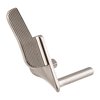 Ed Brown Machined Wide Thumb Safety gir rask aktivering, ergonomisk design og tilpassbar størrelse, laget av høykvalitets stål for alle 1911-rammer.