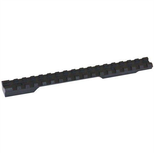 Badger Ordnance Remington Long Action Scope Rail gir en solid stålbase med innebygd vinkel for langdistanse, MIL-STD 1913 Picatinny mønster og integrert rekylstøtte.