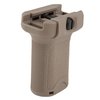 PICATINNY BCMGUNFIGHTER SHORT VERTICAL GRIP gir en forbedret kontroll med sitt ergonomiske design, reversibel montering og oppbevaringsrom for tilbehør.