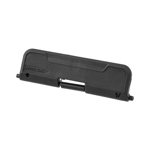 Strike Industries Ultimate Dust Cover larmer deg til å feste og løsne dekselet på 5-10 sekunder, laget av slitesterk høy-densitet polymer for økt funksjonalitet.