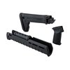 Oppdater din Kalashnikov med Magpul Zhukov-S Stock og Hand Guard, som gir en sammenleggbar, ergonomisk løsning med M-LOK festepunkter for moderne skyting.