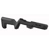 Magpul PC Backpacker Stock gir optimal bærbarhet, M-LOK festepunkter, vanntett grip, og lagringsplass for magasin, perfekt for Ruger PC Carbine.