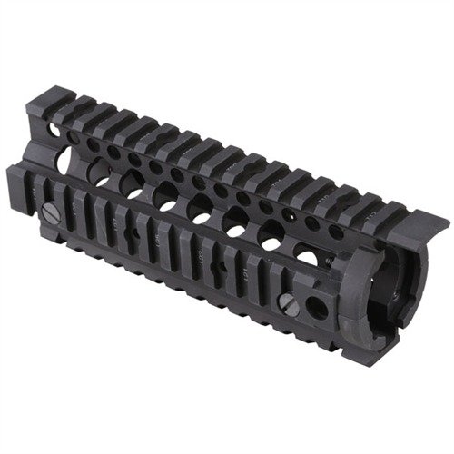 Daniel Defense Omega Rail er et lettvekts, allsidig og enkelt installert rail-system som maksimerer tilbehørsmonteringsmuligheter uten våpenmodifikasjoner.