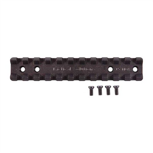RUGER® 10/22® Picatinny Scope Mount er laget av lett 6061 T6 aluminium, og gir fleksibilitet for ulike kikkertsikter med justerbar øyeavstand.