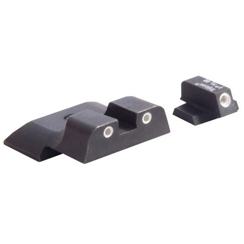 S&W M&P Bowie Tactical Night Sight Set gir en lavprofil passform, bredere baknotch for raskere sikt, og avrundede kanter for enklere trekk fra skjul.