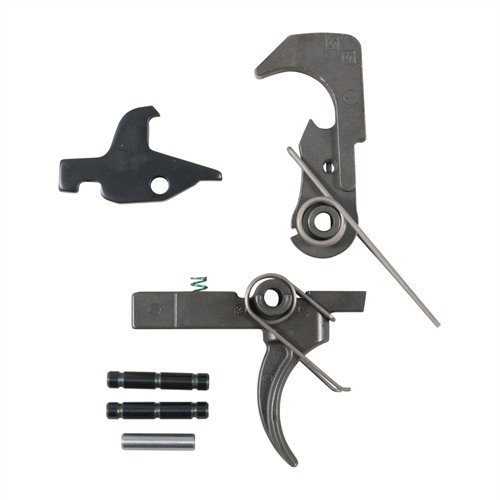 AR-15 QMS Trigger Set gir en jevnere avtrekk med pålitelige militære komponenter, perfekt for de som ønsker forbedret ytelse uten å endre konfigurasjon.