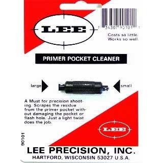 PRIMER POCKET CLEANER fra LEE PRECISION har en dobbeltsidig design som renser både store og små primer pockets, noe som sikrer bedre nøyaktighet og sikkerhet.