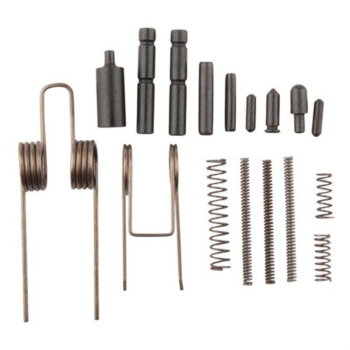 CMMG AR-15/M16 LOWER SPRING KIT inneholder 17 viktige deler for AR-loweren, ideell for bygging og som nødsett for tapte eller ødelagte deler.