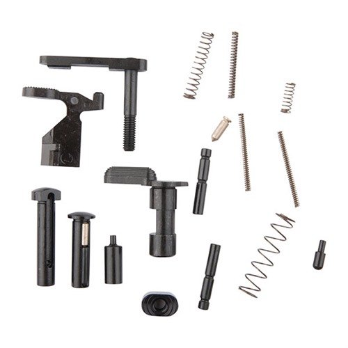 CMMG Lower Parts Gunbuilder's Kit gir deg alt du trenger for å fullføre en AR-15 lower receiver, unntatt trigger, grep og triggerguard.