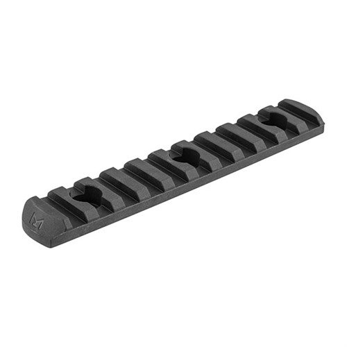 M-LOK Polymer Rail Sections gir en kostnadseffektiv løsning for feste av Picatinny-tilbehør, laget av lett, sterk kompositt med avrundede kanter.