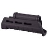 Magpul MOE AK Hand Guard er et oppgradert håndtak for AK-mønster rifler, med M-LOK festepunkter, integrert varmebeskyttelse og forbedret grep.