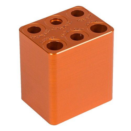 Lyman Ammo Checkers sikrer kvalitet og konsistens på ammunisjon, enkel å bruke, laget av 6061 T6 aluminium, og passer til flere kalibre for trygg skyting.