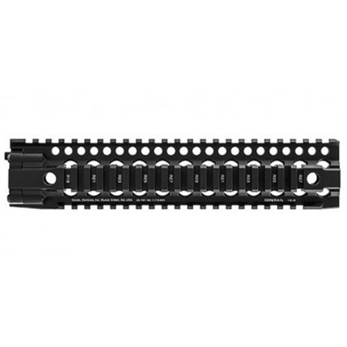 DDM4 Rail 10" fra Daniel Defense gir bedre kontroll, lettvekts design, QD festepunkter, og er laget av militær spesifikasjon 6061-T6 aluminium.