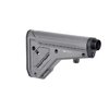 UBR 2.0 er en justerbar stokk for AR15/M4 som gir styrke, stabilitet og komfortabel kinnstøtte i 8 posisjoner, med QD sling-fester og lagringsrom.