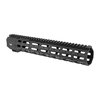 SP SERIES HANDGUARDS fra MIDWEST INDUSTRIES er ekstremt robuste, med en ett-stykke free float design, 7 M-LOK spor og høy kvalitet MIL-STD 1913 toppskinne.
