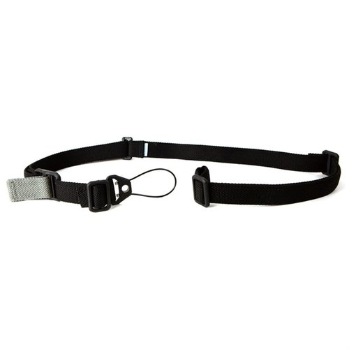 STANDARD AK SLING fra BLUE FORCE GEAR har en Molded Universal Wire Loop™ for sikker festing, justerbar lengde og unikt plommehardware for optimal bruk.