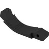 Trigger Guard fra B5 SYSTEMS gir en forbedring over standard AR-triggerguard, med større profil for bruk med hansker i kaldt vær og taktiske operasjoner.