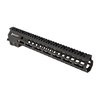 Geissele MK14 Super Modular Rail håndbeskytter har en slank profil, M-LOK festepunkter, og en solid, lett aluminiumsdesign for optimal tilpasning og komfort.