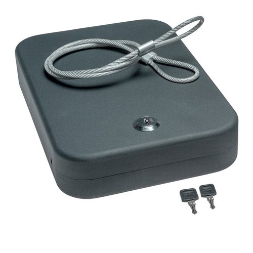 Snap Safe Lock Box gir sikker lagring av håndvåpen og verdisaker med solid stål og tykk skuminnredning, perfekt for reise og hjemme.