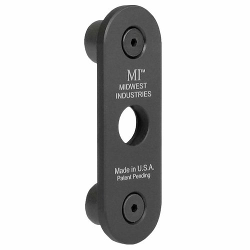 SB Tactical Sling Adaptor gir en solid festepunkt for sling til SB Tactical armbraketter, laget av 6061 aluminium med hard-anodisert svart finish.