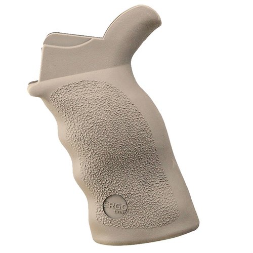 ERGO TACTICAL DELUXE GRIP gir et overlegen grep med en større størrelse, glatt SureGrip® overflate, og er perfekt for skyttere med større hender.