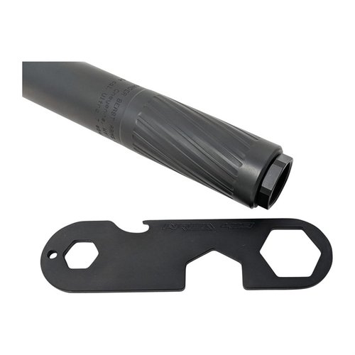 HELLFIRE WRENCH fra AREA 419 er en robust verktøy for enkel installasjon av suppressor mounts, med hex-hoder og en praktisk flaskeåpner.