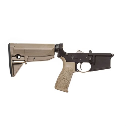 BCM AR-15 komplett lower receiver med BCMGUNFIGHTER™ stock, laget av 7075-T6 aluminium, pålitelighet og enkel montering for forsvar og trening.