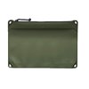 Magpul DAKA Medium Window Pouch holder er laget av slitesterk polymer, har en vanntett YKK-glidelås og et vindu for enkel organisering av utstyr.