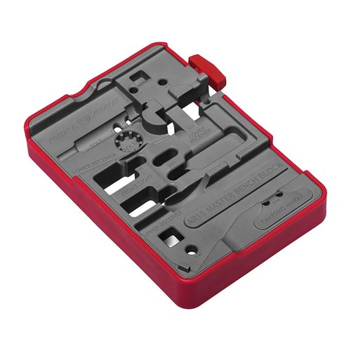 Real Avid AR-15 Master Bench Block gir deg ekstra hender med åtte orienteringer, holder deler på plass og har en magnet for å sikre løse pinner og fjærer.