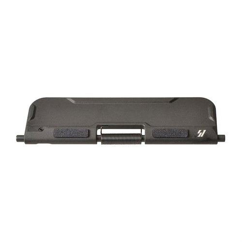 AR-15 Billet Ultimate Dust Cover 223 har en raskt avtakbar mekanisme, justerbar detent-settskru og nesten 100 % stille aktivering, laget av slitesterk billet aluminium.