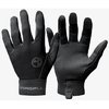 Magpul Technical Glove 2.0 gir maksimal fingerferdighet, beskyttelse mot slitasje, touchscreen-kompatibilitet og en komfortabel, sikker passform.