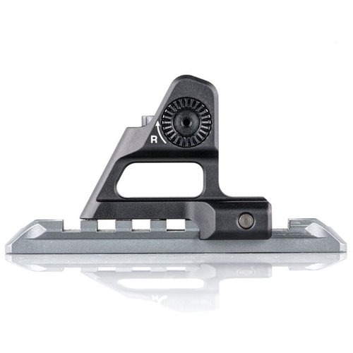 AR-15 PEAK ULTRALIGHT FIXED IRON SIGHTS gir pålitelige, justerbare sikter med 15" synsradius, laget av sterk 7075 T6 aluminium for moderne taktiske karbiner.