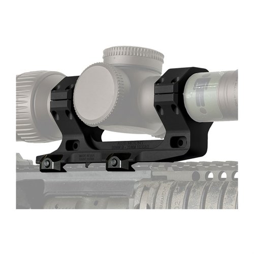 AUS Optic Mount fra Reptilia er laget av 7075-T6 aluminium, har lavprofil design, og passer til M1913 Picatinny skinne med livstidsgaranti.