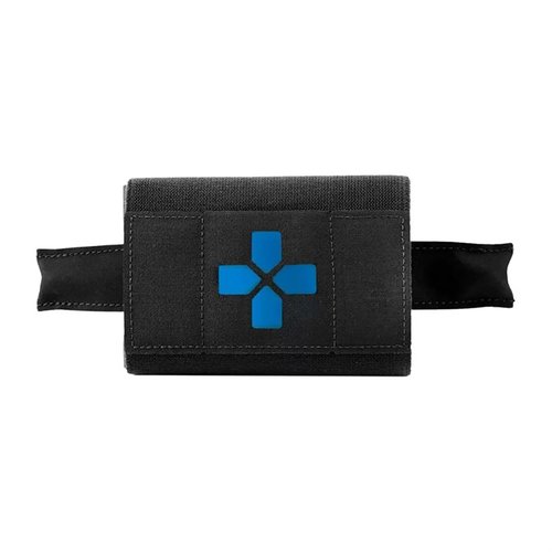 Micro Trauma Kit NOW! er en kompakt og lett tilgjengelig førstehjelpspakke med essensielle medisinske forsyninger, perfekt for hverdagsbruk og nødssituasjoner.