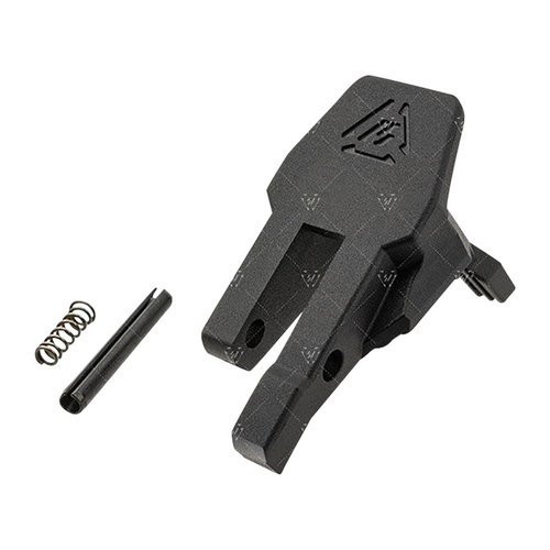 Strike Industries Magazine Release til CZ Scorpion EVO gir raskere omlasting med én hånd, takket være fins som gjør det enklere å frigjøre magasinet.